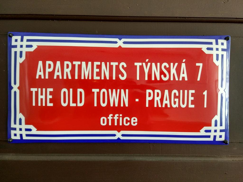 Apartments Tynska 7 Prag Exteriör bild